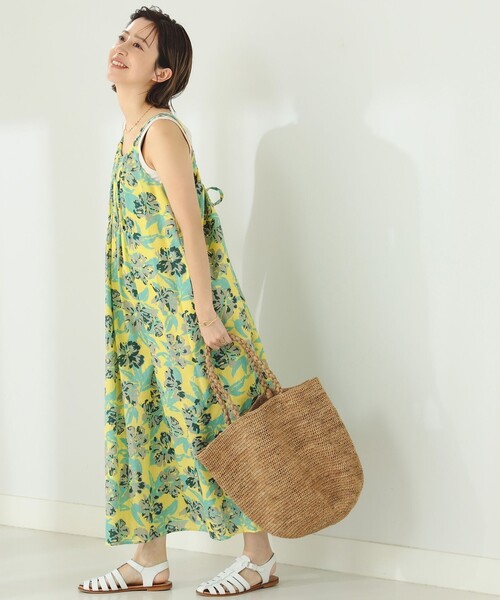 B:MING by BEAMS（ビーミングバイビームス）の「B:MING by BEAMS / トロピカル柄 プリント ワンピース（ワンピース・レディース・ピンク/イエロー・SMALL/MEDIUM）」の2枚目の写真