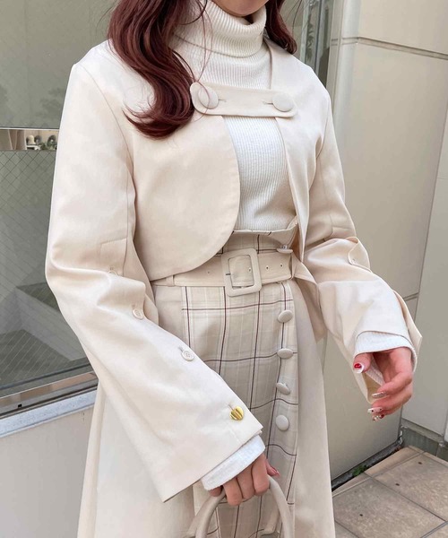 one after another NICE CLAUP（ワンアフターアナザーナイスクラップ）の「【スタッフ考案】ハートボタンショートジャケット（ノーカラージャケット・レディース・グレー/アイボリー/ピンク・FREE）」の7枚目の写真