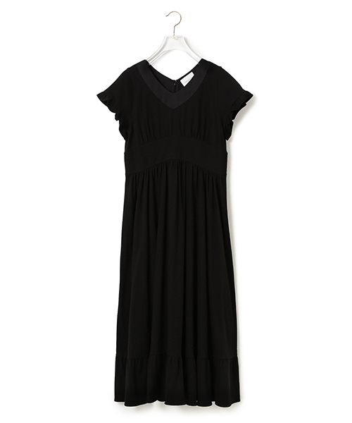 CAROLINA GLASER(カロリナ グレイサー)の「CAROLINA GLASER / カットソーマキシワンピース(ワンピース・レディース・ブラック/クリーム・ONE SIZE)」の16枚目の写真