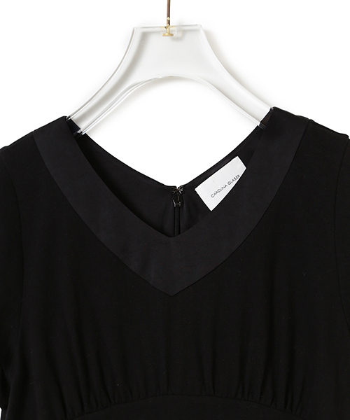 CAROLINA GLASER(カロリナ グレイサー)の「CAROLINA GLASER / カットソーマキシワンピース(ワンピース・レディース・ブラック/クリーム・ONE SIZE)」の17枚目の写真