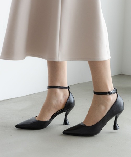 LAKOLE（ラコレ）の「アシンメトリーハイヒールパンプス / 186521（パンプス・レディース・ブラック/その他1・MEDIUM/LARGE）」の18枚目の写真