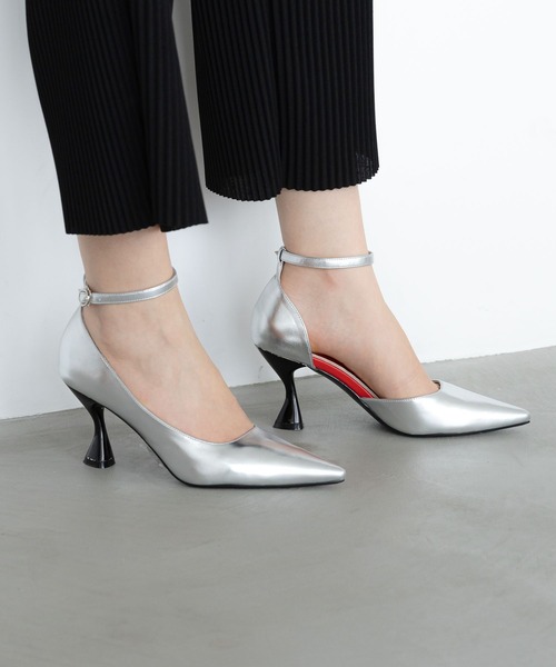 LAKOLE（ラコレ）の「アシンメトリーハイヒールパンプス / 186521（パンプス・レディース・ブラック/その他1・MEDIUM/LARGE）」の20枚目の写真