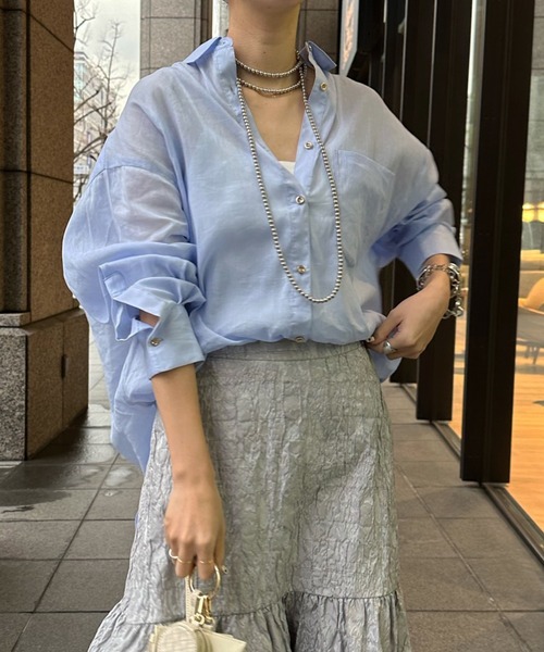 DouDou（ドゥドゥ）の「シアーリネンビッグシャツ（シャツ/ブラウス・レディース・チャコールグレー/オフホワイト/サックスブルー/バイオレット・FREE）」の8枚目の写真