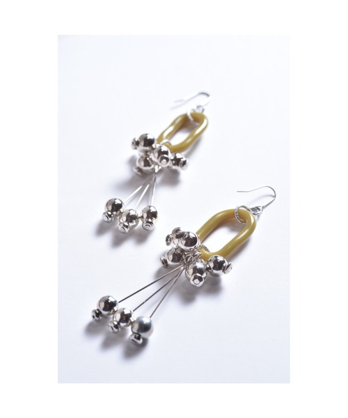 tone（トーン）の「【Astyle】シルバーボールオーバルステンレスピアス(MA)（ピアス（両耳用）・レディース・シルバー・FREE）」の2枚目の写真