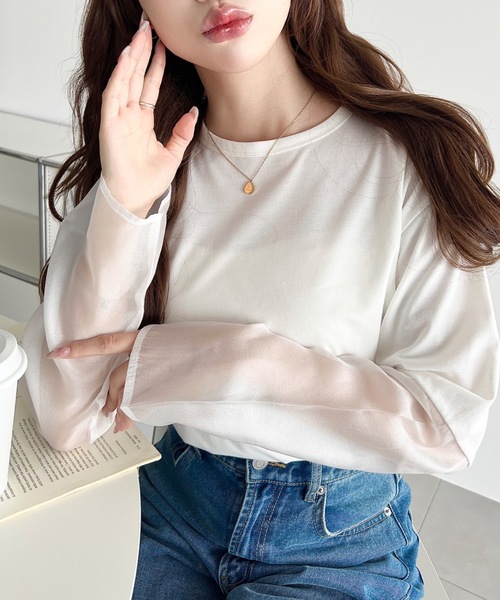 moment+(モーメントプラス)の「シアースリーブロングTシャツ(Tシャツ/カットソー・レディース・オフホワイト/ブラック・M/L)」の6枚目の写真