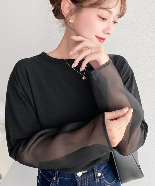 moment+(モーメントプラス)の「シアースリーブロングTシャツ(Tシャツ/カットソー・レディース・オフホワイト/ブラック・M/L)」の9枚目の写真