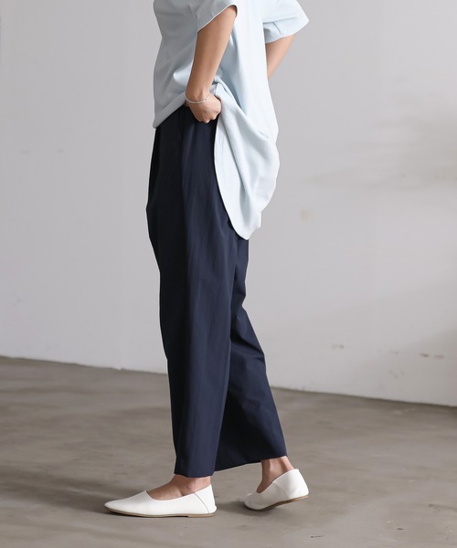 for/c（フォーシー）の「[高身長向けサイズ有]ドライタックテーパードパンツ【サスティナブル】（スラックス・レディース・ネイビー/ベージュ/ブラック/チャコール・LL/L/S/M/TM）」の13枚目の写真