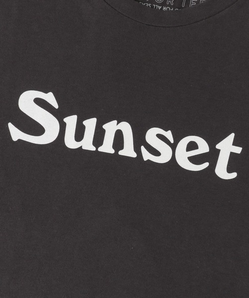 FLAVOR TEE(フレーバーティ)の「FLAVOR TEE SUNSET T-SHIRTS(Tシャツ/カットソー・レディース・ホワイト/ブラック・FREE)」の3枚目の写真