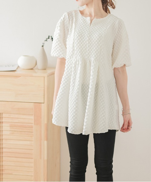 SUGAR BISKET（シュガービスケット）の「ジャガードペプラムブラウス（シャツ/ブラウス・レディース・黄緑系/ベージュ/ホワイト/ブラック・フリー）」の5枚目の写真