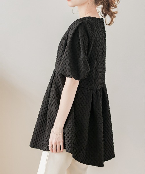 SUGAR BISKET（シュガービスケット）の「ジャガードペプラムブラウス（シャツ/ブラウス・レディース・黄緑系/ベージュ/ホワイト/ブラック・フリー）」の8枚目の写真