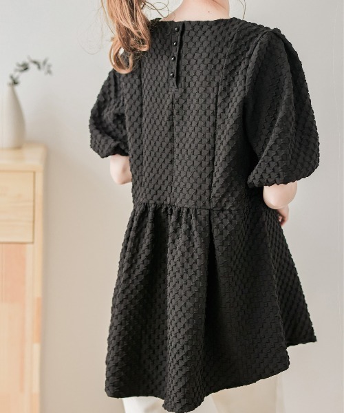 SUGAR BISKET（シュガービスケット）の「ジャガードペプラムブラウス（シャツ/ブラウス・レディース・黄緑系/ベージュ/ホワイト/ブラック・フリー）」の9枚目の写真