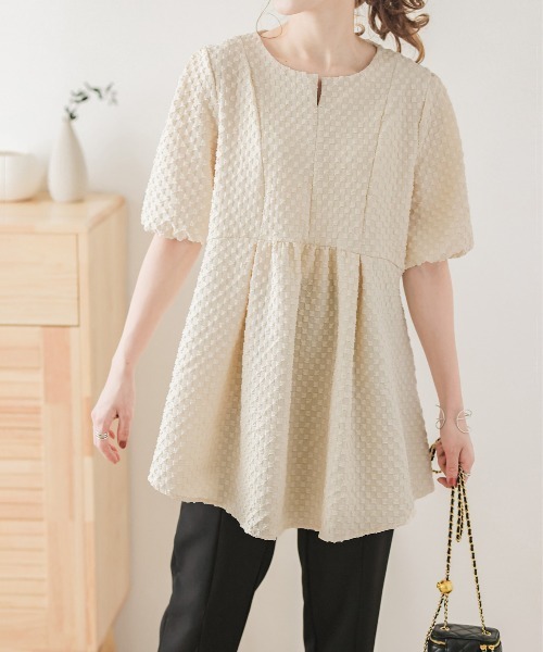 SUGAR BISKET（シュガービスケット）の「ジャガードペプラムブラウス（シャツ/ブラウス・レディース・黄緑系/ベージュ/ホワイト/ブラック・フリー）」の11枚目の写真