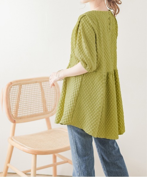 SUGAR BISKET（シュガービスケット）の「ジャガードペプラムブラウス（シャツ/ブラウス・レディース・黄緑系/ベージュ/ホワイト/ブラック・フリー）」の14枚目の写真