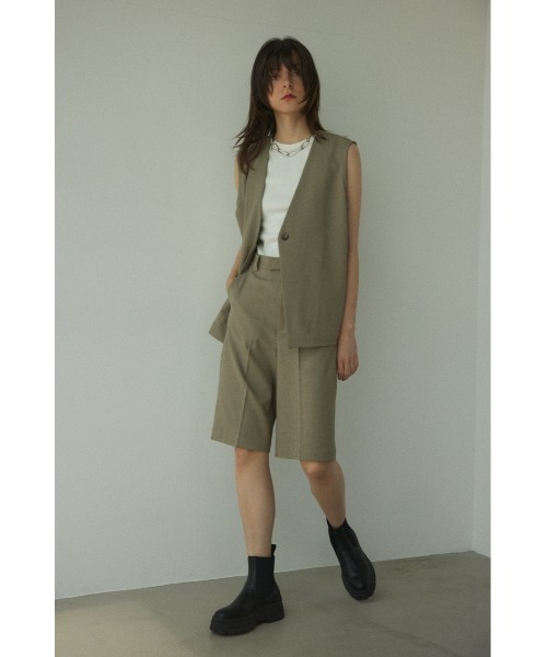 BLACK BY MOUSSY(ブラックバイマウジー)の「long slit vest(ロングスリットベスト)(ベスト・レディース・ベージュ/ブラック・FREE)」の19枚目の写真