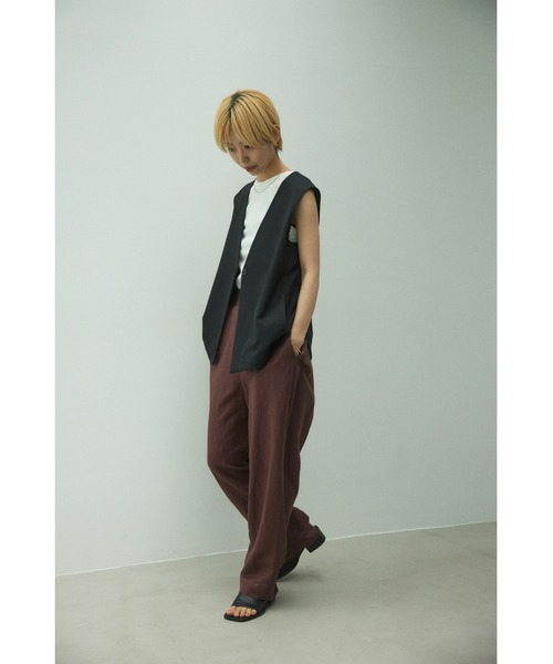 BLACK BY MOUSSY(ブラックバイマウジー)の「long slit vest(ロングスリットベスト)(ベスト・レディース・ベージュ/ブラック・FREE)」の18枚目の写真