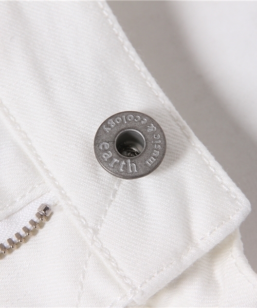 earth music&ecology（アースミュージックアンドエコロジー）の「タイトスカート（デニムスカート・レディース・オフホワイト・SMALL/MEDIUM）」の11枚目の写真