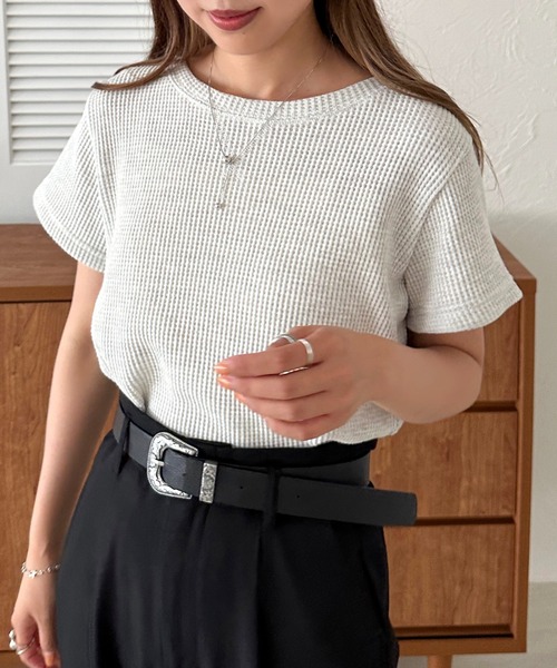 apres jour mignon（アプレジュールミニョン）の「ワッフルショートTシャツ【ZOZOTOWN限定アイテム】（Tシャツ/カットソー・レディース・アイボリー/ブラック系その他/ナチュラル・フリー/X-LARGE）」の16枚目の写真