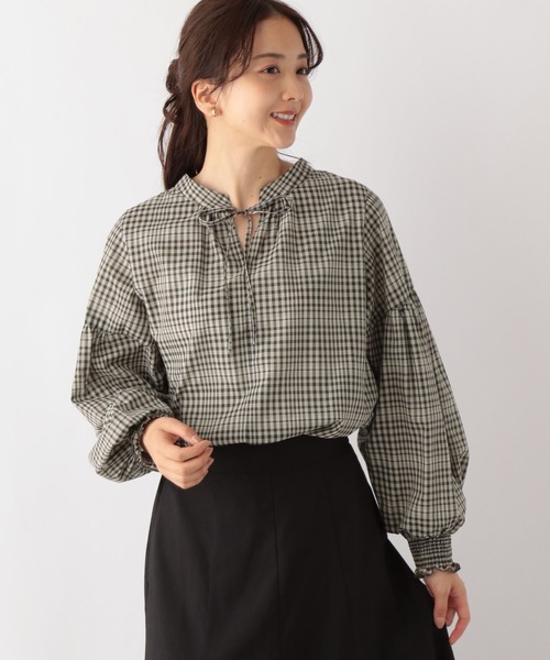 GLOBAL WORK(グローバルワーク)の「お手入れらくらく袖ボリュームブラウス/906646(シャツ/ブラウス・レディース・ブラック/グレー系その他2/グレー系その他3/グレイッシュベージュ/ベージュ系その他/ベージュ系その他2/ネイビー系・MEDIUM/LARGE)」の6枚目の写真