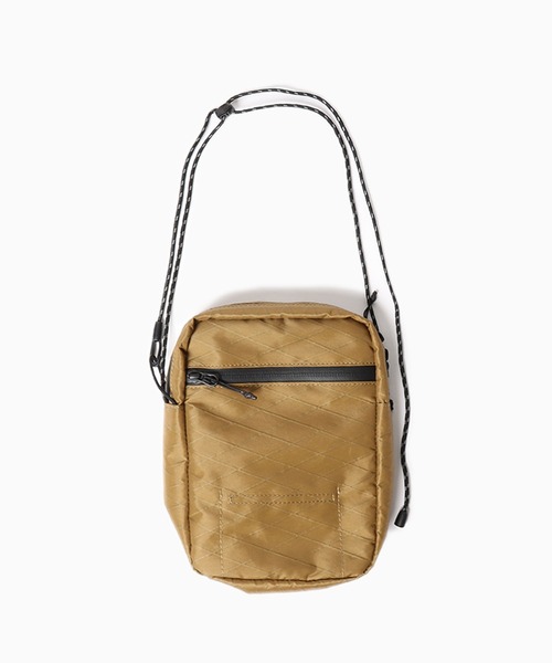 BURLAP OUTFITTER（バーラップアウトフィッター）の「BURLAP OUTFITTER/バーラップアウトフィッター CROSSBODY BAG ボディバッグ（ボディバッグ/ウエストポーチ・メンズ・ダークベージュ/ブラック/ナチュラル・ONE SIZE）」の19枚目の写真