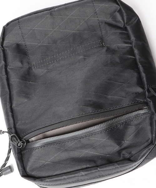 BURLAP OUTFITTER（バーラップアウトフィッター）の「BURLAP OUTFITTER/バーラップアウトフィッター CROSSBODY BAG ボディバッグ（ボディバッグ/ウエストポーチ・メンズ・ダークベージュ/ブラック/ナチュラル・ONE SIZE）」の12枚目の写真