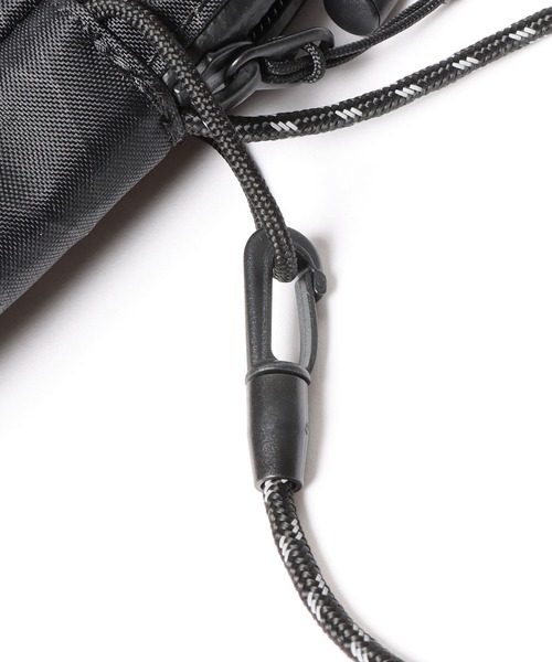 BURLAP OUTFITTER（バーラップアウトフィッター）の「BURLAP OUTFITTER/バーラップアウトフィッター CROSSBODY BAG ボディバッグ（ボディバッグ/ウエストポーチ・メンズ・ダークベージュ/ブラック/ナチュラル・ONE SIZE）」の13枚目の写真