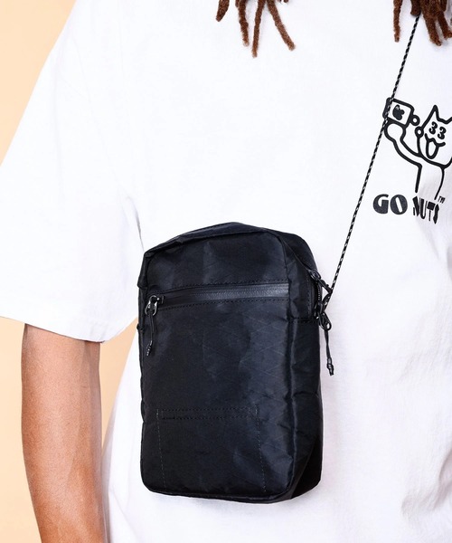 BURLAP OUTFITTER（バーラップアウトフィッター）の「BURLAP OUTFITTER/バーラップアウトフィッター CROSSBODY BAG ボディバッグ（ボディバッグ/ウエストポーチ・メンズ・ダークベージュ/ブラック/ナチュラル・ONE SIZE）」の6枚目の写真