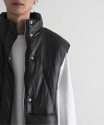 GANNI（ガニー）の「GANNI Shiny Quilt Vest（ベスト）」 - WEAR