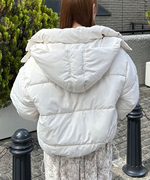 INGNI（イング）の「BIGフードエコダウン（ダウンジャケット/コート・レディース・ブラック/オフホワイト/ライトピンク/ライトベージュ/チャコールグレー・M）」の13枚目の写真