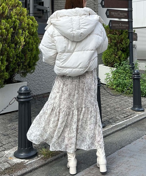 INGNI（イング）の「BIGフードエコダウン（ダウンジャケット/コート・レディース・ブラック/オフホワイト/ライトピンク/ライトベージュ/チャコールグレー・M）」の10枚目の写真