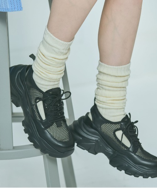 LAKOLE（ラコレ）の「ロングルーズソックス / 970299（ソックス/靴下・レディース・ライトグレー/オフホワイト/ブラック/ベージュ/ブラウン・FREE）」の6枚目の写真