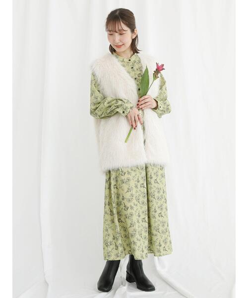 Te chichi TERRASSE（テチチテラス）の「ファーベスト（ベスト・レディース・ベージュ/オフホワイト・F）」の6枚目の写真