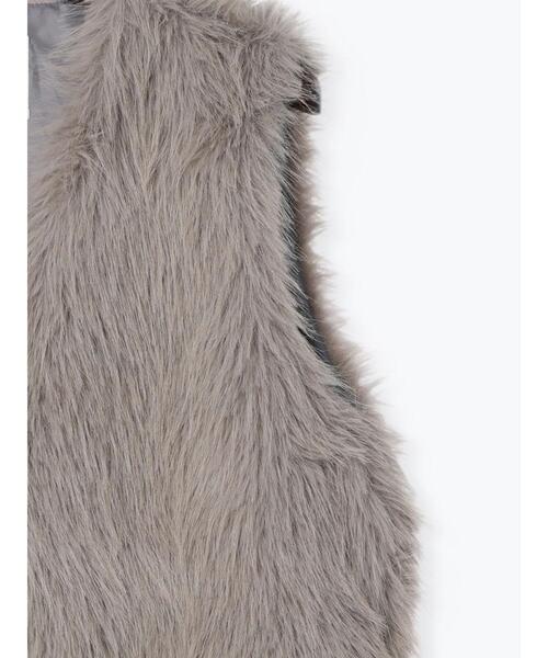 Te chichi TERRASSE（テチチテラス）の「ファーベスト（ベスト・レディース・ベージュ/オフホワイト・F）」の14枚目の写真