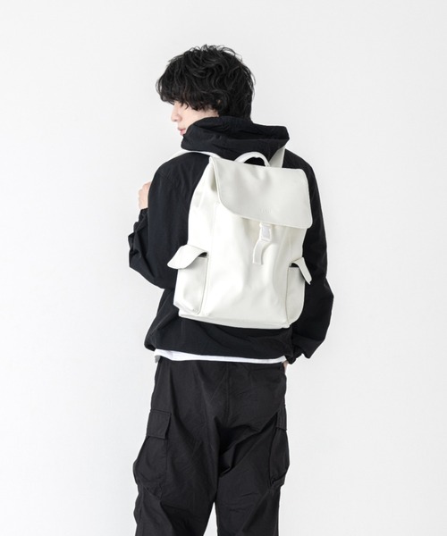 KLON(クローン)の「KLON MATTE COATED RUCK SACK-TRA(バックパック/リュック・レディース・ホワイト/ブラック・FREE)」の19枚目の写真