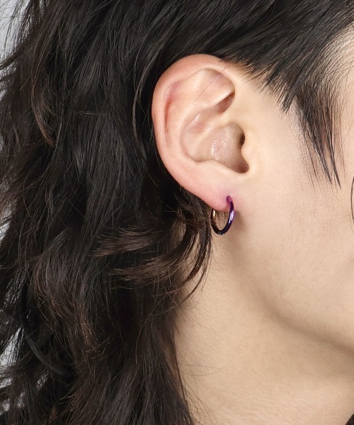4INT.（フォイント）の「シンプル フープピアス / サージカルステンレス316L (金属アレルギー対応)（ピアス（両耳用）・メンズ・シルバー/ブラック/ゴールド/レインボー・12/15 /18）」の10枚目の写真