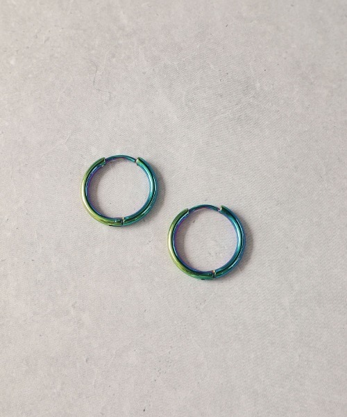 4INT.（フォイント）の「シンプル フープピアス / サージカルステンレス316L (金属アレルギー対応)（ピアス（両耳用）・メンズ・シルバー/ブラック/ゴールド/レインボー・12/15 /18）」の12枚目の写真