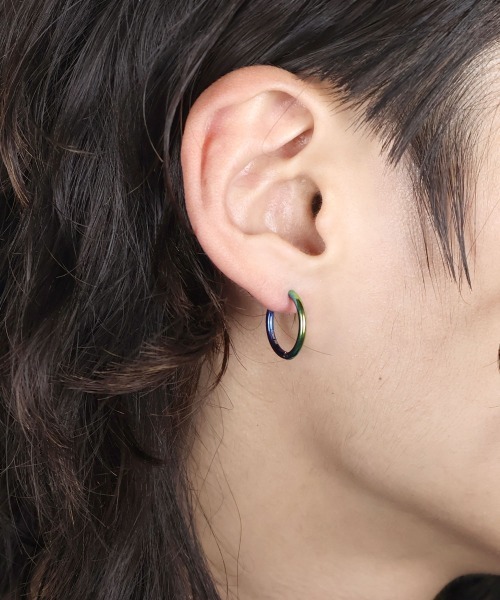 4INT.（フォイント）の「シンプル フープピアス / サージカルステンレス316L (金属アレルギー対応)（ピアス（両耳用）・メンズ・シルバー/ブラック/ゴールド/レインボー・12/15 /18）」の18枚目の写真