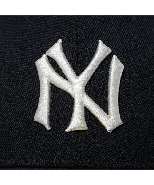 NEW ERA(ニューエラ)の「NEW ERA NEW YORK YANKEES COOPERSTOWN WOOL LP 59FIFTY(ニューエラ ニューヨーク・ヤンキース クーパーズタウン ウール ロープロファイル フィフティナインフィフティ)(キャップ・メンズ・ブラック・MEDIUM/LARGE/SMALL/X-LARGE)」の4枚目の写真
