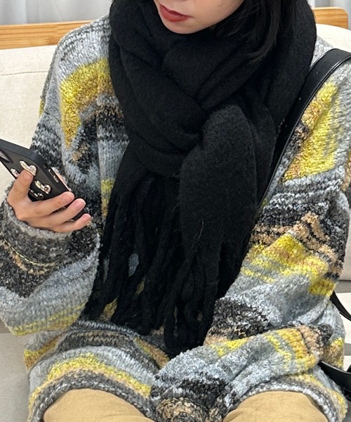 kutir（クティール）の「kutirlune／フリンジボリュームマフラー（マフラー・レディース・カーキ/アイボリー/ブラック/ベージュ/ブルー/グレー・FREE）」の9枚目の写真