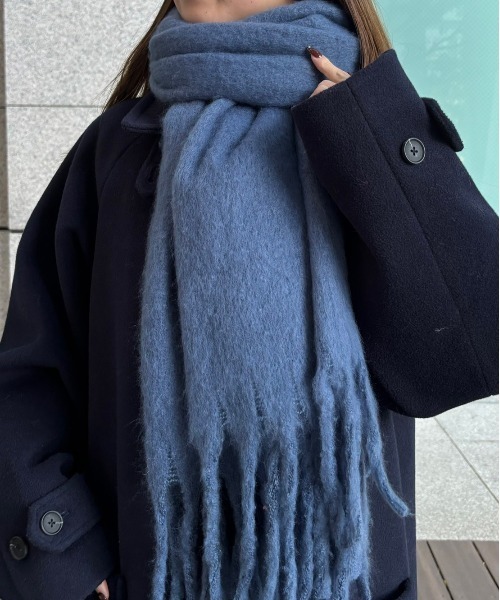 kutir（クティール）の「kutirlune／フリンジボリュームマフラー（マフラー・レディース・カーキ/アイボリー/ブラック/ベージュ/ブルー/グレー・FREE）」の21枚目の写真