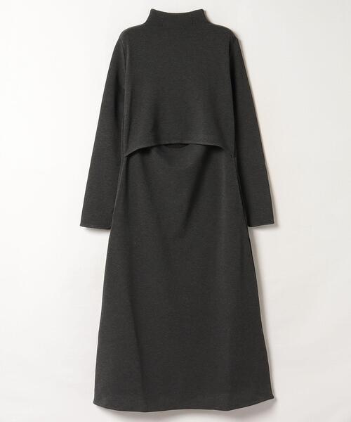 LANVIN en Bleu(ランバンオンブルー)の「ミニマルフレアカットソーワンピース(ワンピース・レディース・チャコールグレー/ブラウン・38/36)」の3枚目の写真