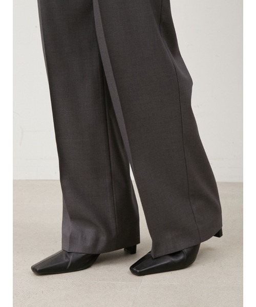 Mila Owen(ミラオーウェン)の「センタープレスタックワイドパンツ(スラックス・レディース・ブラック/グレー/キャメル・1/0)」の14枚目の写真