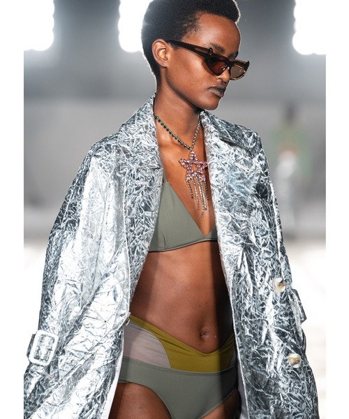 PAMEO POSE（パメオポーズ）の「Byanca Bikini（水着・レディース・ブラック/カーキ・FREE）」の3枚目の写真