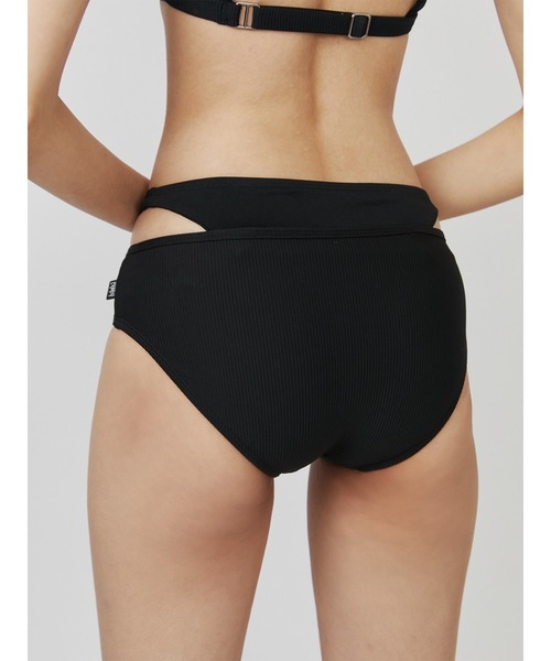 PAMEO POSE（パメオポーズ）の「Byanca Bikini（水着・レディース・ブラック/カーキ・FREE）」の12枚目の写真