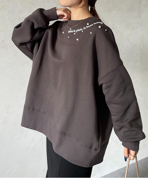 Thevon(ゼボン)の「パール×ネックロゴ裏起毛プルオーバー(Tシャツ/カットソー・レディース・チャコールグレー/オフホワイト/ライム・FREE)」の3枚目の写真