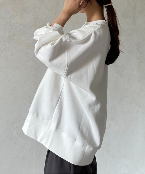 Thevon(ゼボン)の「パール×ネックロゴ裏起毛プルオーバー(Tシャツ/カットソー・レディース・チャコールグレー/オフホワイト/ライム・FREE)」の6枚目の写真