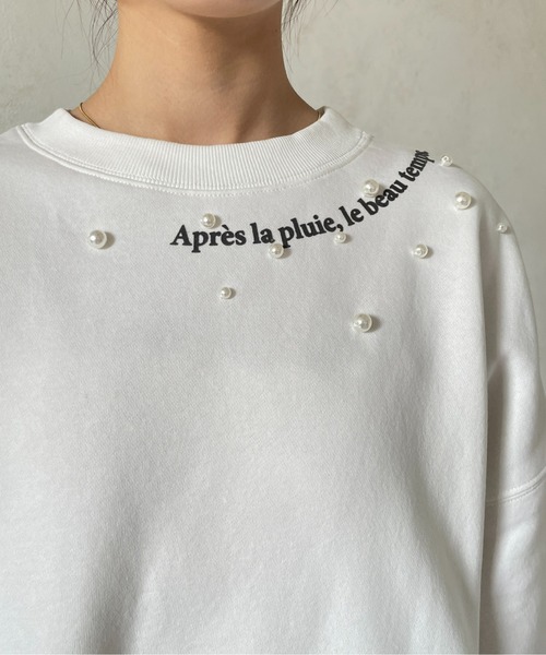 Thevon(ゼボン)の「パール×ネックロゴ裏起毛プルオーバー(Tシャツ/カットソー・レディース・チャコールグレー/オフホワイト/ライム・FREE)」の11枚目の写真