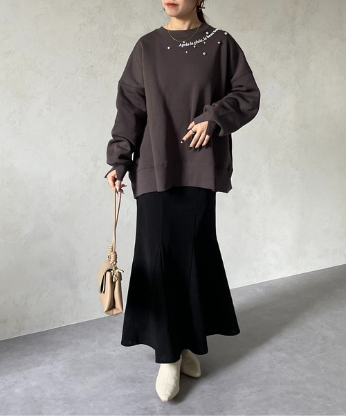 Thevon(ゼボン)の「パール×ネックロゴ裏起毛プルオーバー(Tシャツ/カットソー・レディース・チャコールグレー/オフホワイト/ライム・FREE)」の19枚目の写真