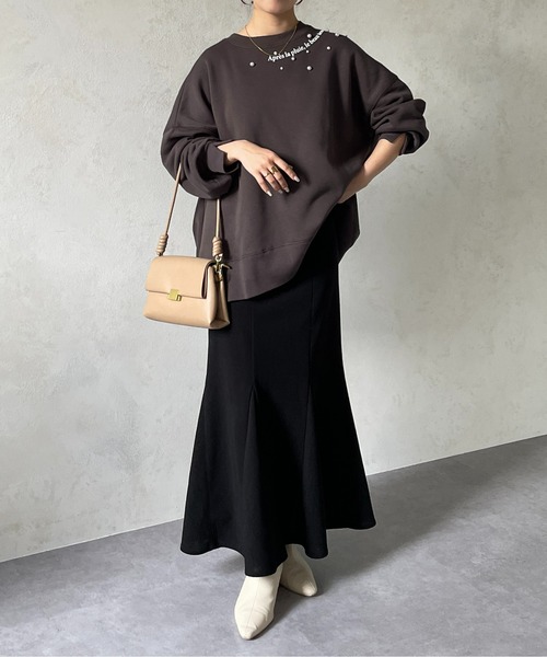 Thevon(ゼボン)の「パール×ネックロゴ裏起毛プルオーバー(Tシャツ/カットソー・レディース・チャコールグレー/オフホワイト/ライム・FREE)」の20枚目の写真