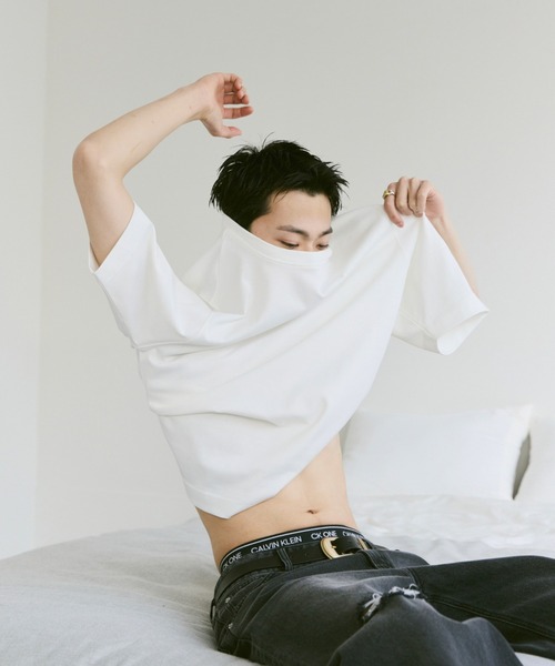 soerte（ソエルテ）の「Basic box cotton blend tee/ベーシックボックスコットンブレンドT（Tシャツ/カットソー・メンズ・ブルー/チャコールグレー/ブラウン/ブラック/ホワイト・1/2/3）」の21枚目の写真