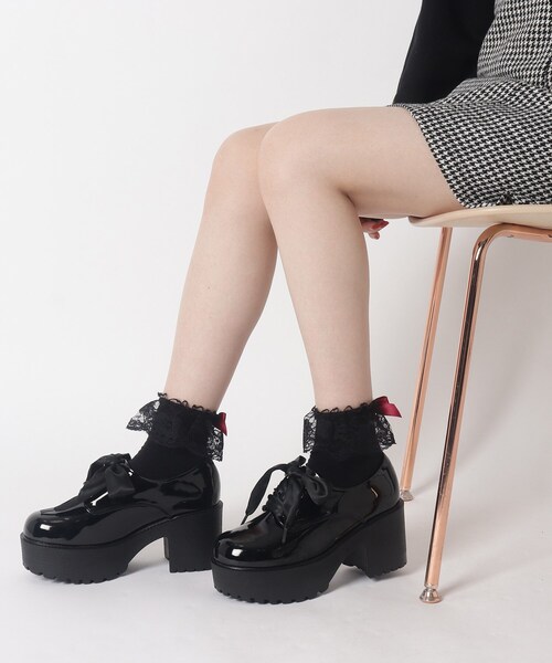 cs T&P(シーエスティーアンドピー)の「厚底サテンリボンレースアップシューズ(パンプス・レディース・ブラック/ブラック系1・S/L/LL/M)」の15枚目の写真